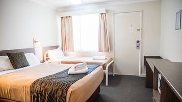 1 bedroom, iron/ironing board, free WiFi