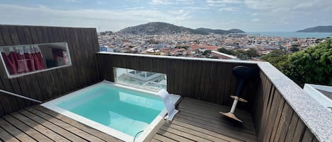 Baignoire à remous extérieure