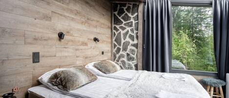 1 bedroom, desk, free WiFi, bed sheets