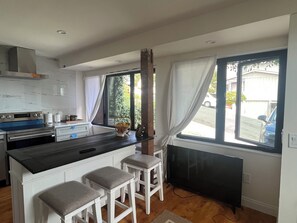 Fridge, microwave, oven, coffee/tea maker