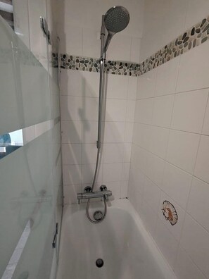 Hair dryer, towels