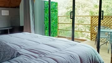 Deluxe Double Room, Mountain View | Desk, laptop workspace, free WiFi