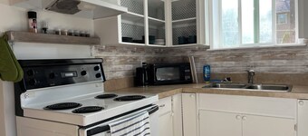 Nice 2-bedroom walk-in lower suite in Salmon Arm. Private parking and yard.