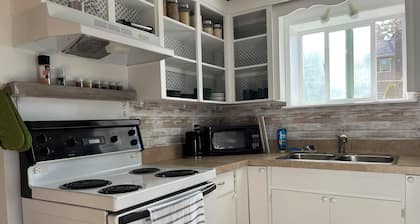 Nice 2-bedroom walk-in lower suite in Salmon Arm. Private parking and yard.