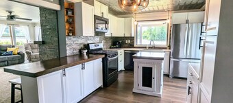 Haven Point Lakefront Bungalow