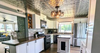 Haven Point Lakefront Bungalow
