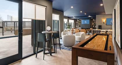 Luxury Apartments by Hyatus White Plains