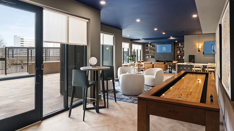 Luxury Apartments by Hyatus White Plains