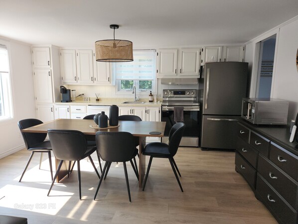 Microwave, oven, stovetop, dishwasher