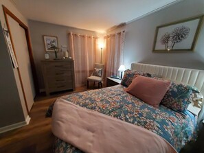 3 chambres, fer et planche à repasser, Wi-Fi gratuit, draps fournis