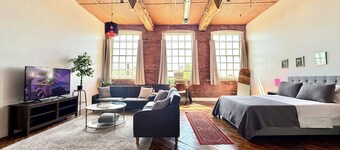 Downtown: The Belle Isle View Loft