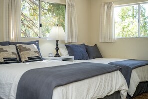 3 habitaciones, tabla de planchar con plancha y wifi gratis 