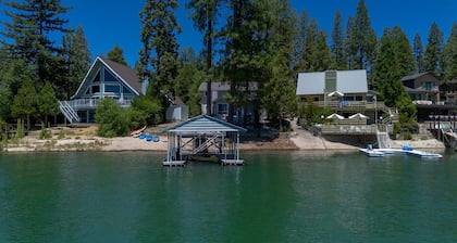 Serene Lakefront Bass Lake Home, Private Dock, close to Pines Village & Yosemite