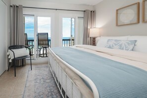 2 bedrooms, desk, iron/ironing board, WiFi - Updated Gulf-front 2BR/2.5ba with 2 kings & bunks. Owner-managed gem! (Panama City Beach)