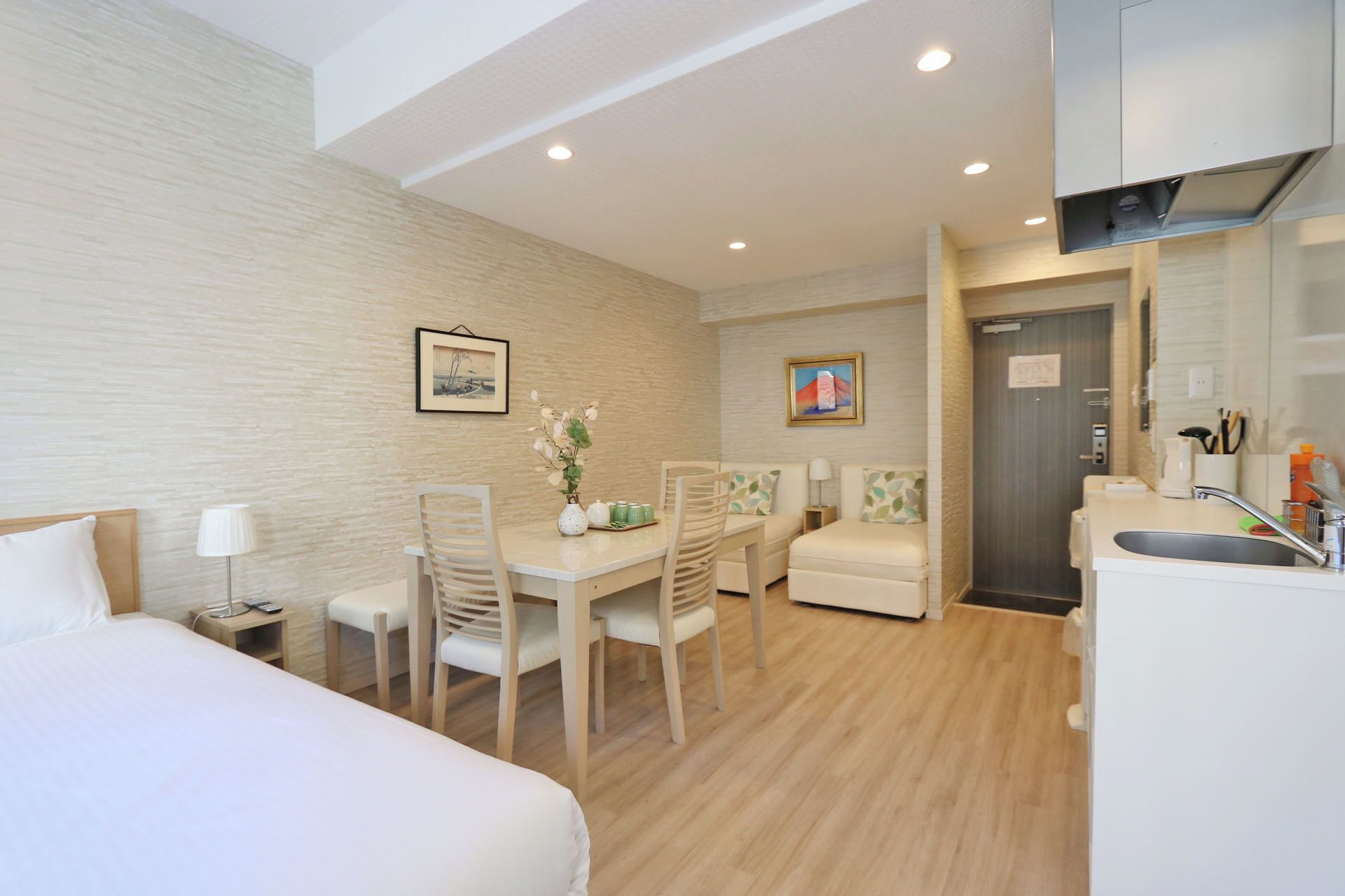 ห้องแฟมิลี่ | โต๊ะทำงาน, ห้องเก็บเสียง, เตารีด/โต๊ะรีดผ้า, Wi-Fi ฟรี