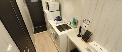 Desk, soundproofing, iron/ironing board, free WiFi