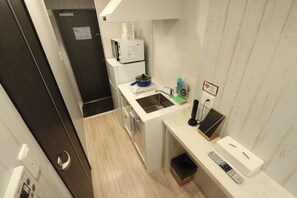 Bureau, chambres insonorisées, fer et planche à repasser, Wi-Fi gratuit