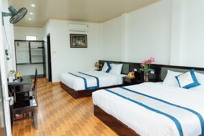 Suite familiar, vistas al jardín | Sistema de insonorización y wifi gratis