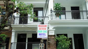 Fachada da propriedade