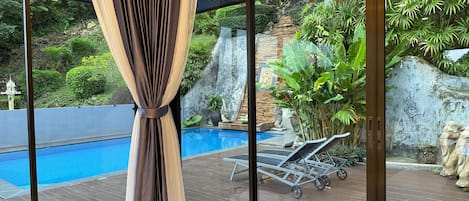 4 室のベッドルーム、アイロン / アイロン台、WiFi、ベッドシーツ