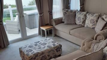 Televisie en een open haard