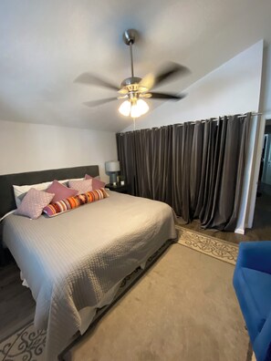 3 bedrooms, iron/ironing board, Internet, bed sheets