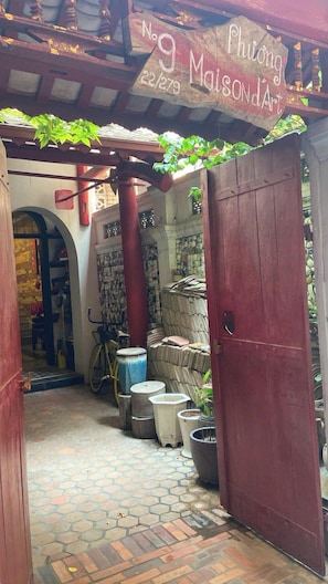 Façana frontal de l'allotjament