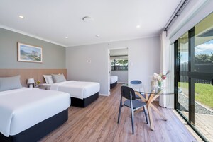 Apartamento luxo, 1 quarto | Cozinha privada | Geladeira, micro-ondas