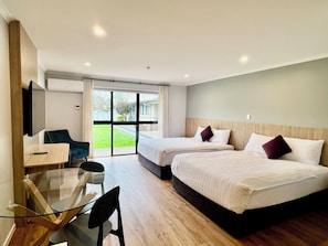 Superior Twin Room, Non Smoking, Air conditioning | Desk, laptop workspace, iron/ironing board, free WiFi