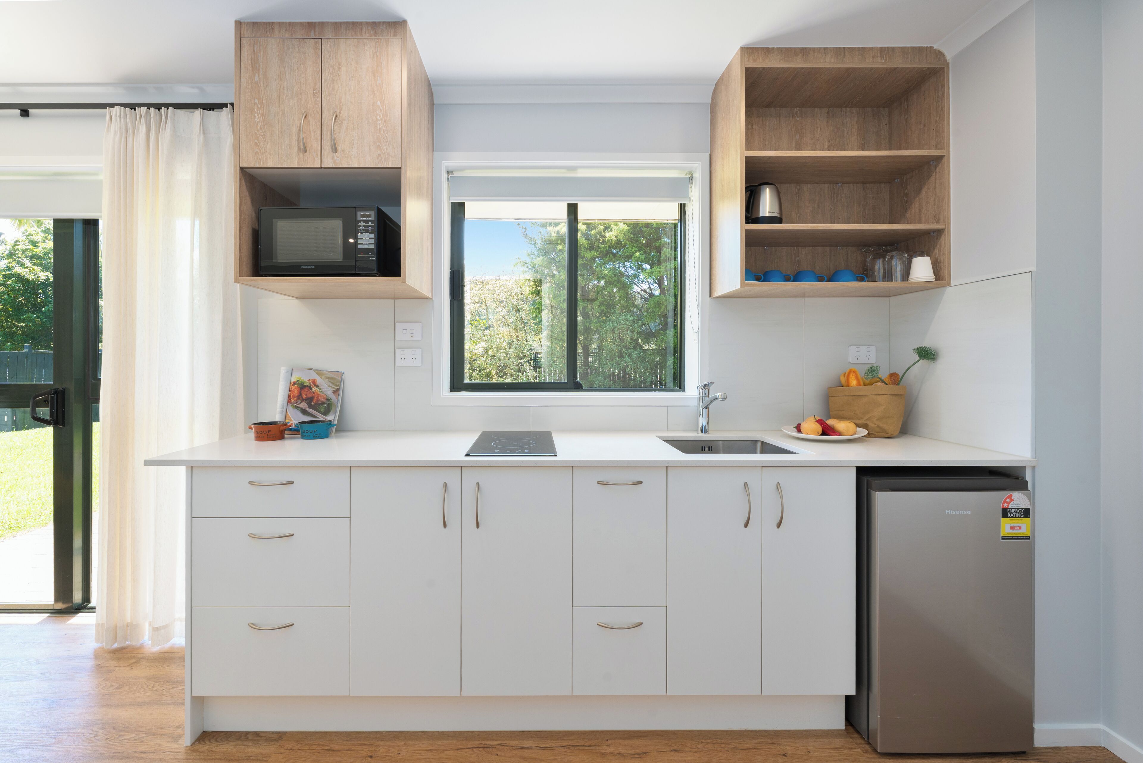 Desk, laptop workspace, iron/ironing board, free WiFi