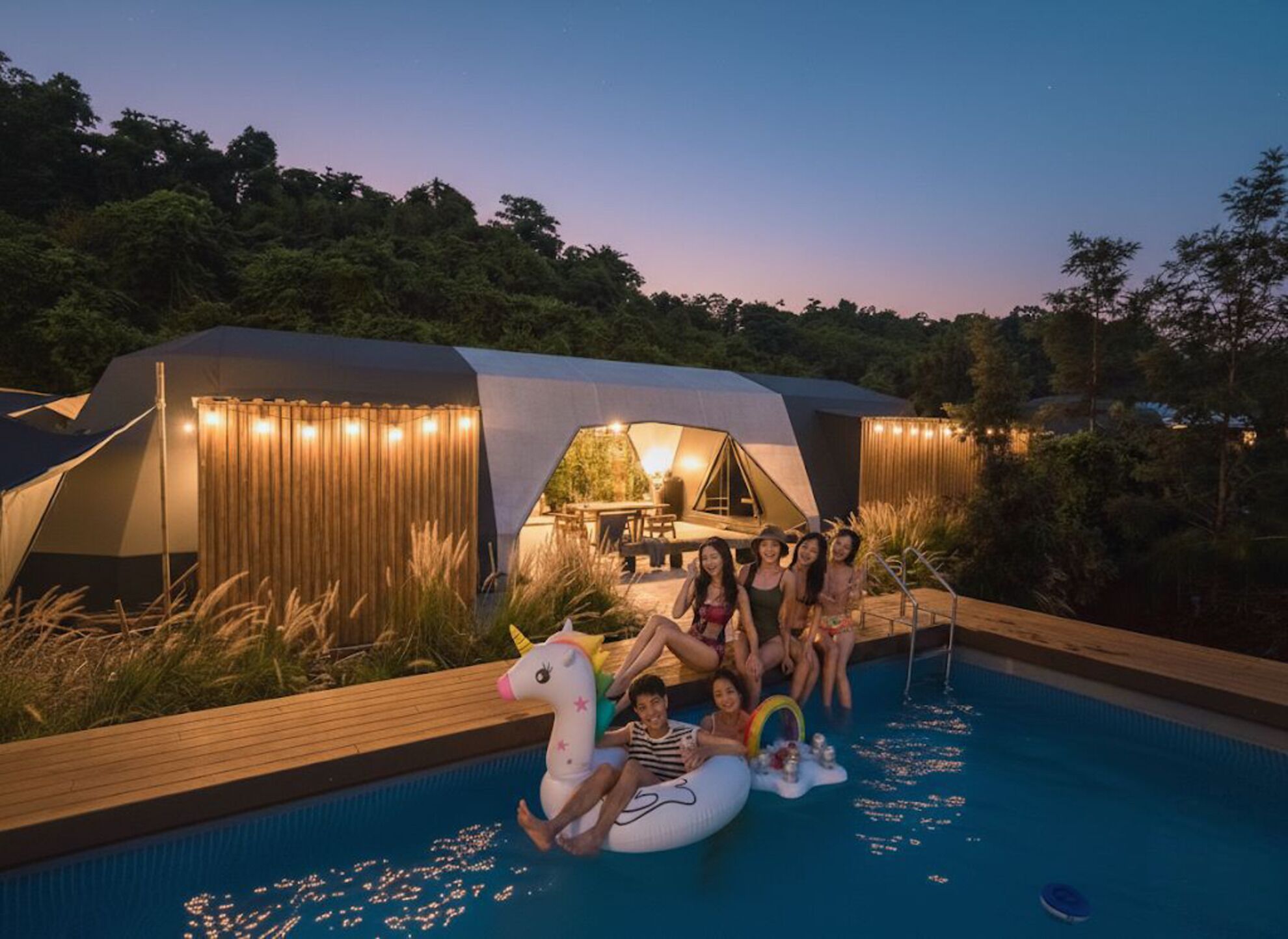 Dual Cabin Glamp | Resort view