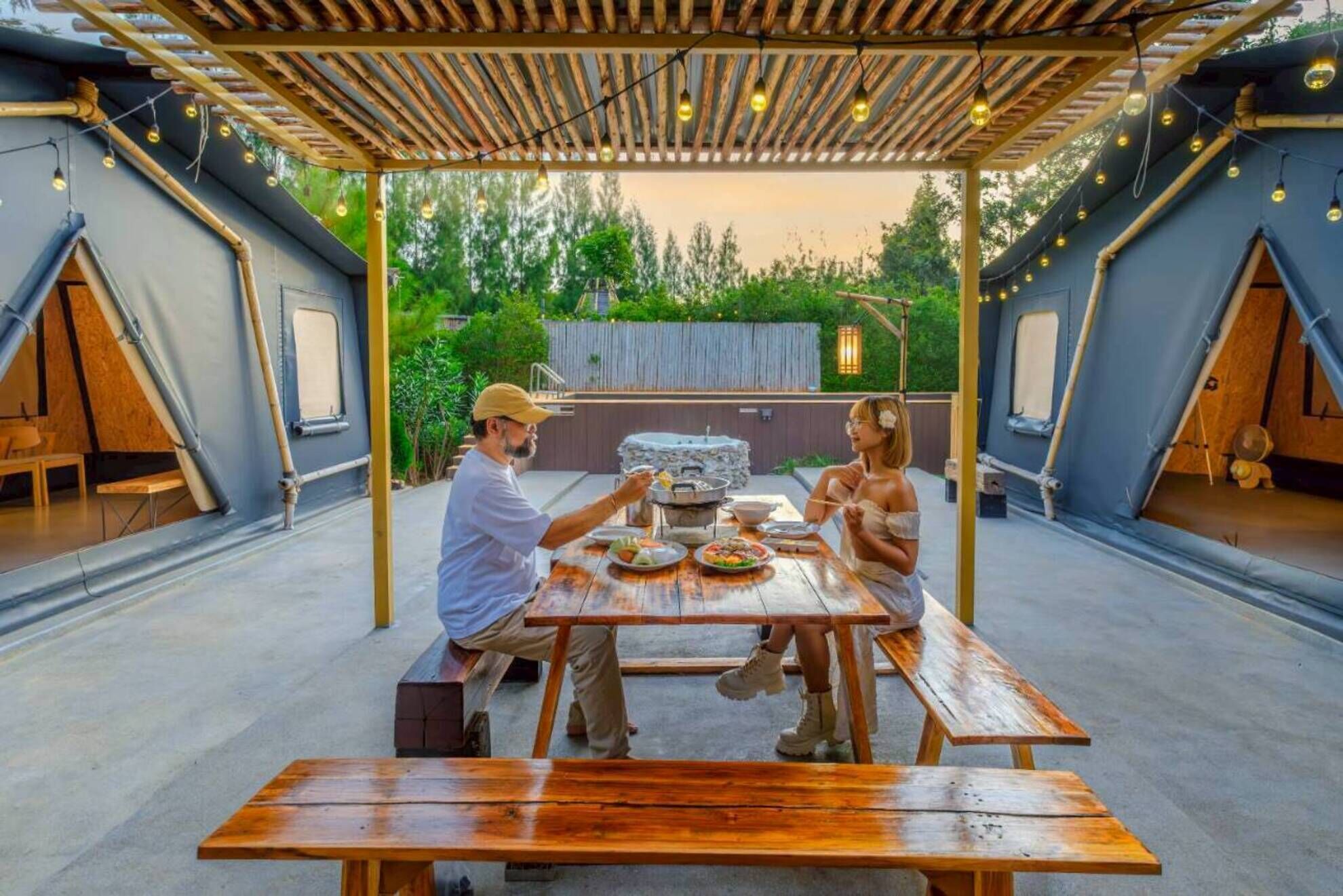 Giant Cabin Glamp | Servicio a la habitación