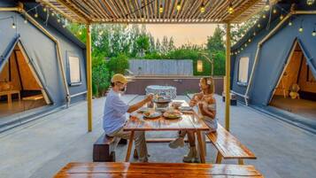 Giant Cabin Glamp | Servicio a la habitación