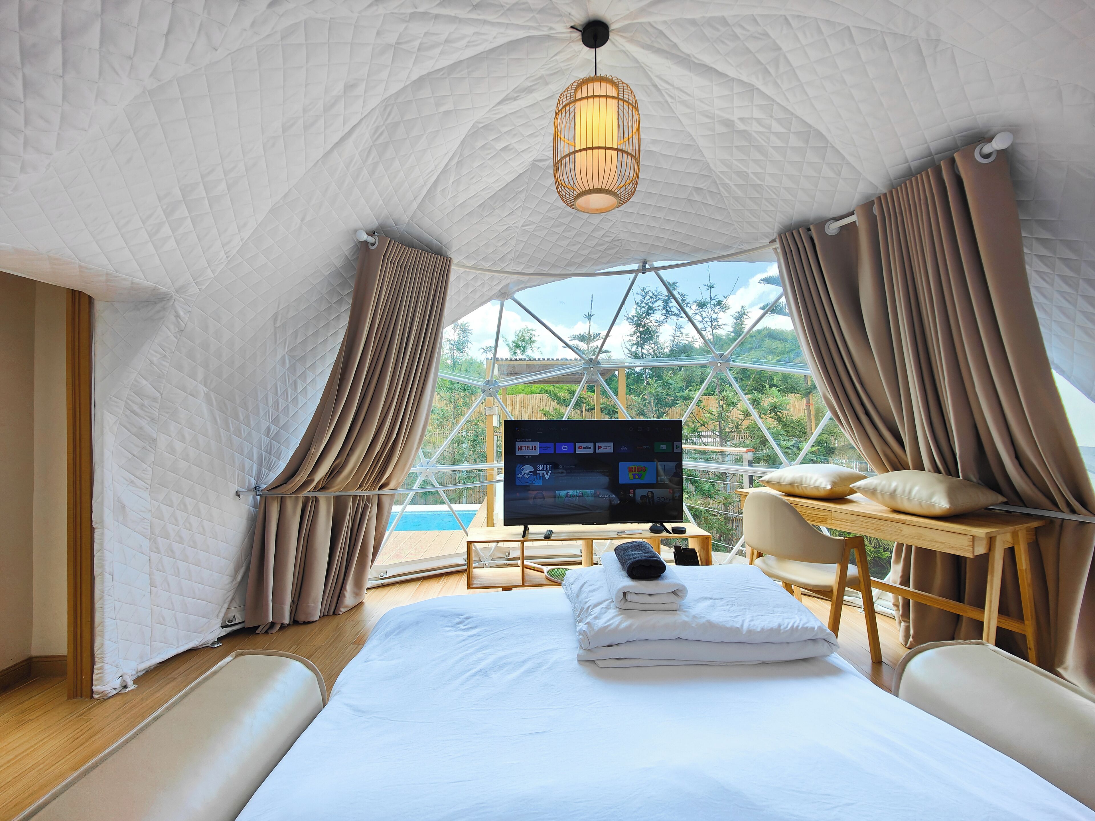 Muji Twins Hydra Dome | Premium bedding, down comforters, in-room safe, blackout drapes