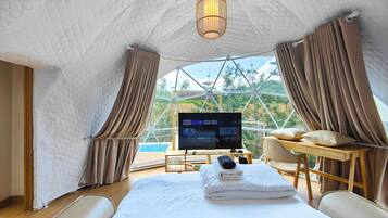 Muji Twins Hydra Dome | Premium bedding, down comforters, in-room safe, blackout drapes