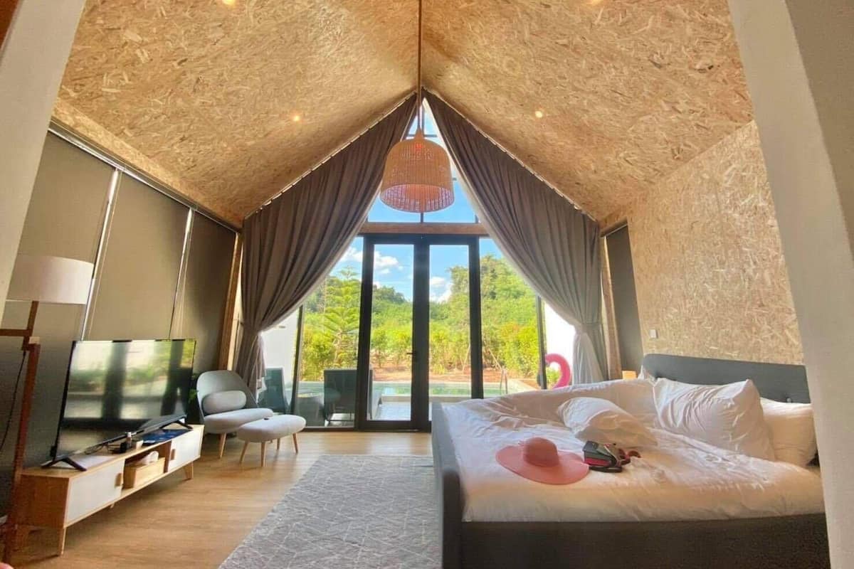 Exdusive Private | In-room safe, blackout drapes, iron/ironing board, free WiFi