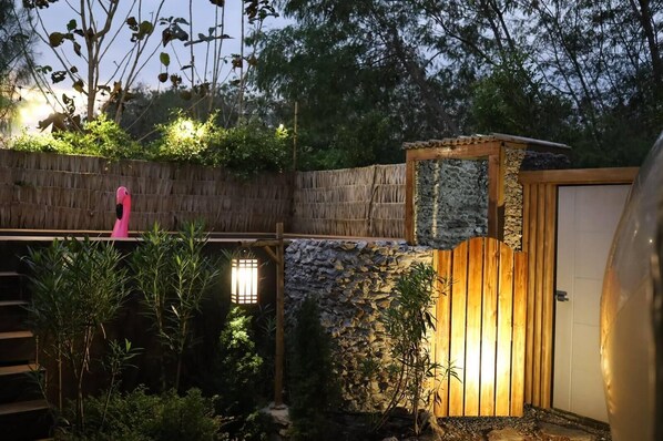 Terra Glamp | Área de sala de estar | Televisión de pantalla plana 