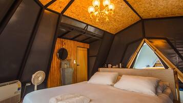 Hochwertige Bettwaren, Daunenbettdecken, Zimmersafe