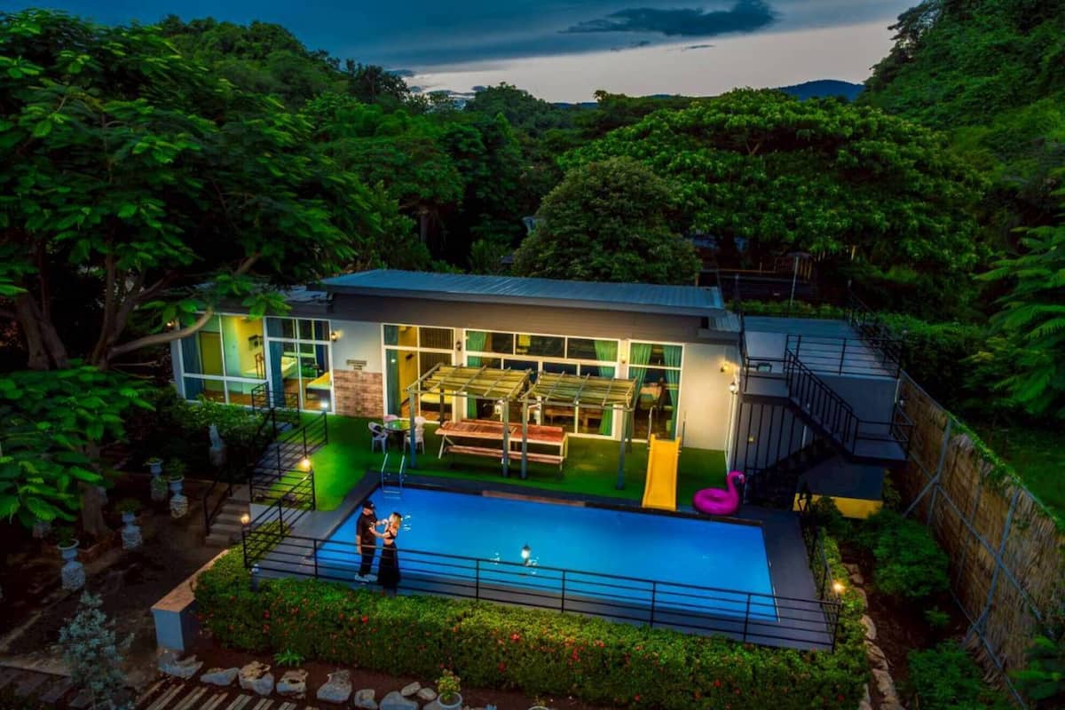 Modern Italian Pool Villa 6 | Resort view