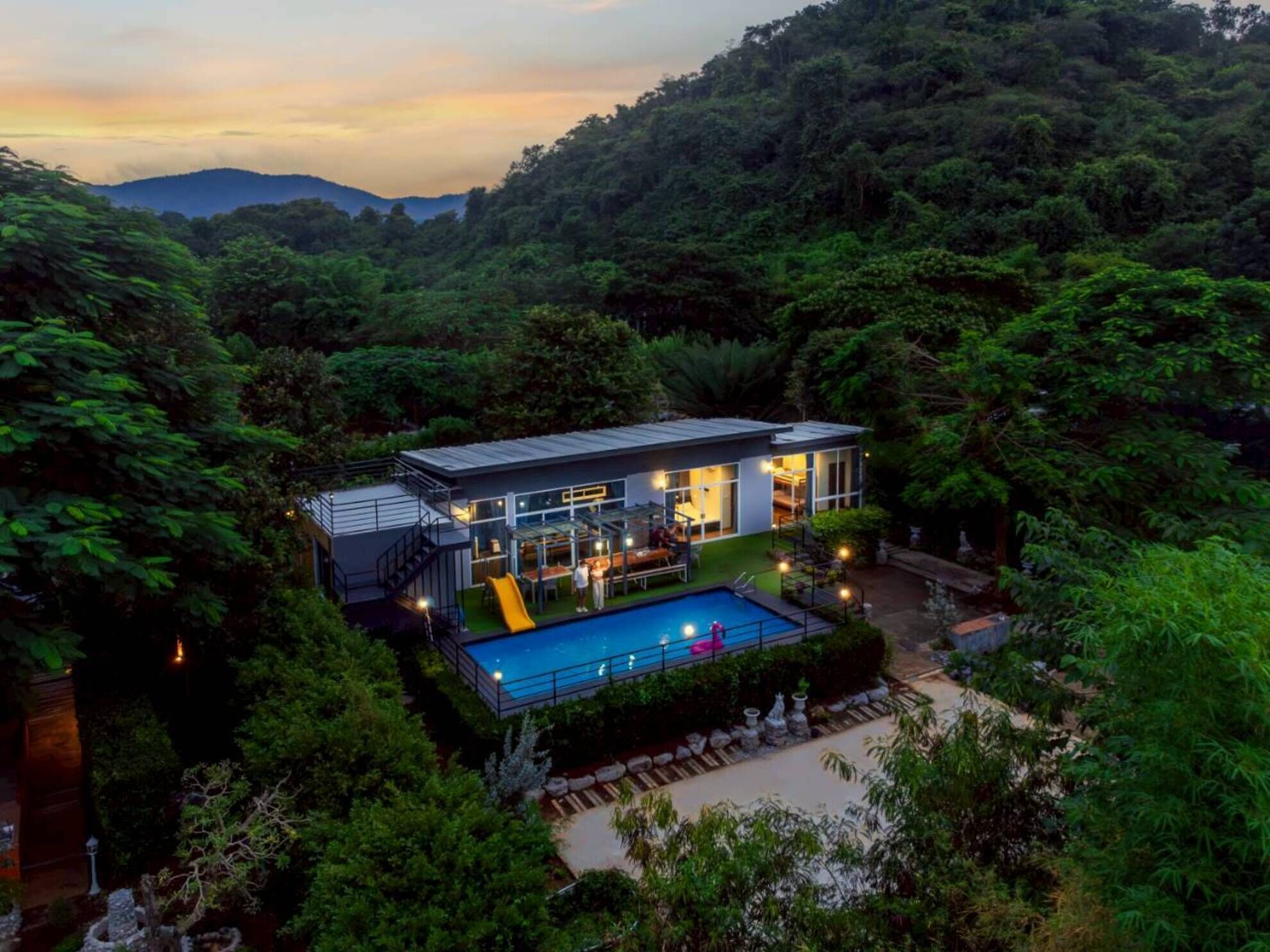 Modern Italian Pool Villa 4 | Premium bedding, down comforters, in-room safe, blackout drapes