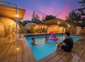 Premium bedding, down duvets, in-room safe, blackout curtains - TheX10 PrivatePoolVilla & ResortKhaoYai (Pak Chong)