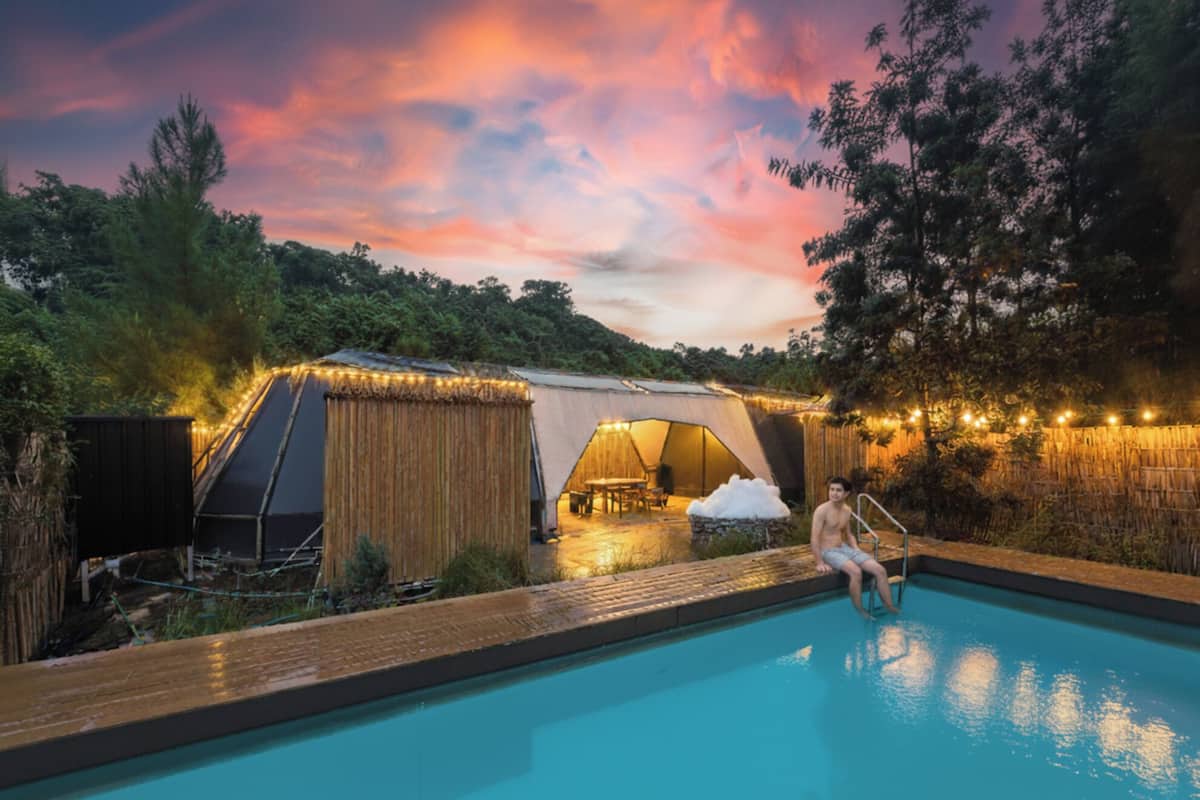 Dual Cabin Glamp Onsen | Resort view