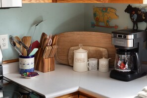 Fridge, microwave, oven, dishwasher - Cozy Countryside Farmhouse In Leelanau (Cedar)