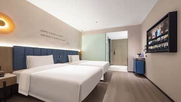 Luksus-dobbelt- eller tomannsrom | Memory foam-senger, blendingsgardiner og strykejern/-brett
