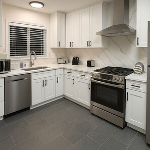 Microwave, oven, stovetop, dishwasher