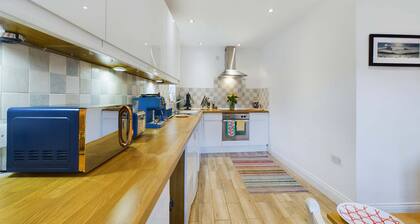 The Loft, centrally located in Penrith with amenities on doorstep and Ullswater 9 miles