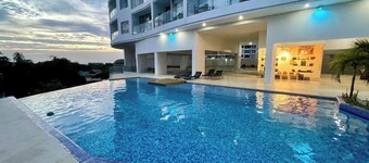 Between the sky and the sea: a modern beachfront Caribbean retreat