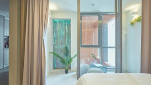 Superior Plus - Half Ocean View | Individually decorated, individually furnished, soundproofing, free WiFi - Haeundae Elbonz (Busan)