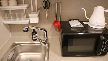 Standard Twin | Individually decorated, individually furnished, soundproofing, free WiFi