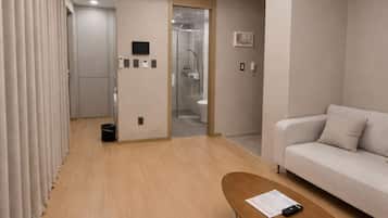 Standard Twin | Individually decorated, individually furnished, soundproofing, free WiFi